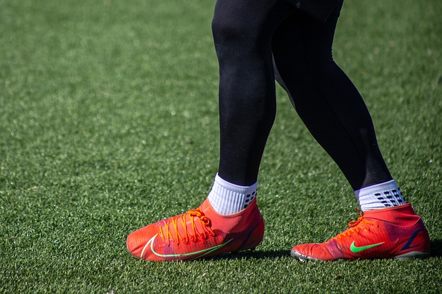 老雷：我无法想象贝林厄姆在世界杯上不首发；更担心后防不稳